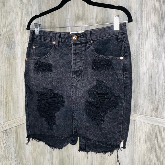 One Teaspoon Distressed Denim Skirt - Picture 1 of 11